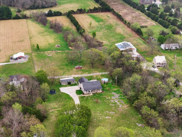 15541 Cainsville Rd, Milton, TN 37118