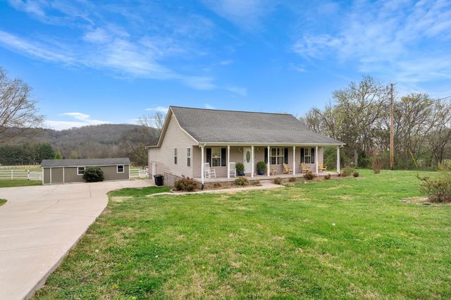 15541 Cainsville Rd, Milton, TN 37118