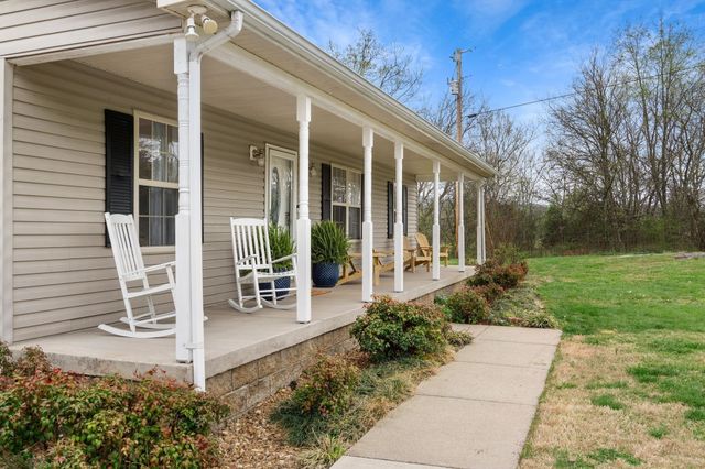 15541 Cainsville Rd, Milton, TN 37118