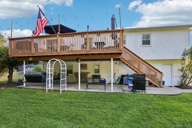 5 Pine Drive, Stony Point, NY 10980