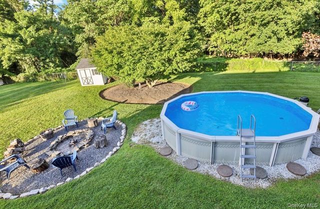 5 Pine Drive, Stony Point, NY 10980
