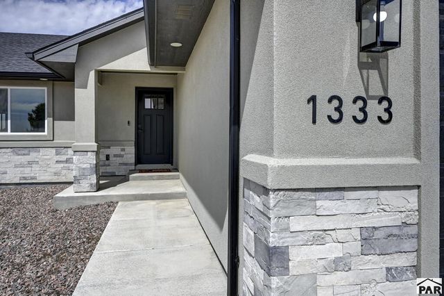 1333 N Scandia Dr, Pueblo West, CO 81007