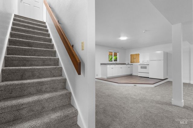 5405 S Henry Ln, Nampa, ID 83686