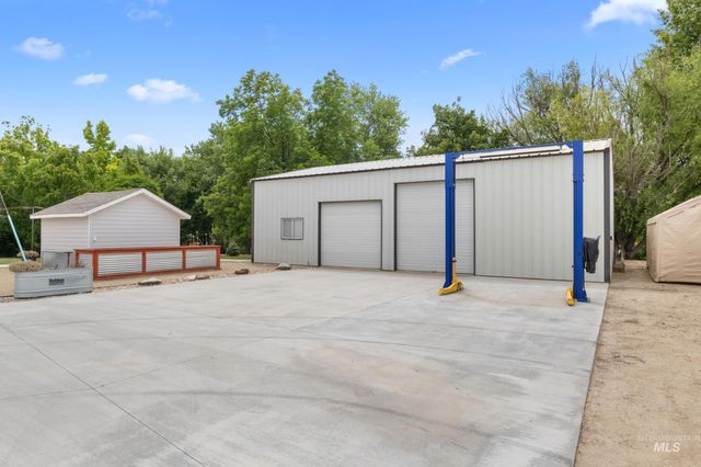 5405 S Henry Ln, Nampa, ID 83686