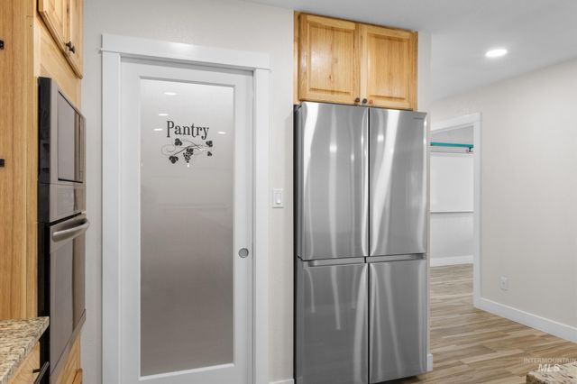 5405 S Henry Ln, Nampa, ID 83686