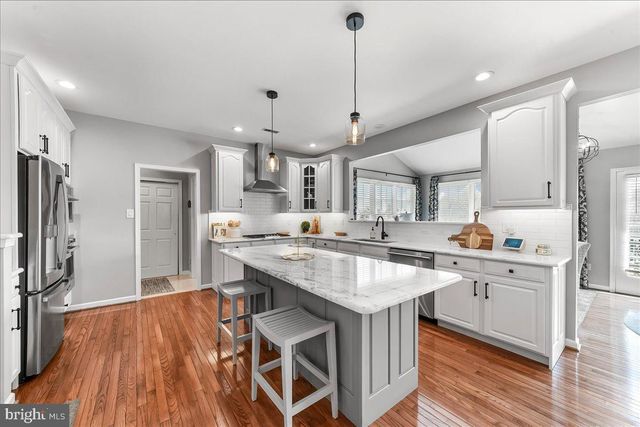 17 THOMAS SPEAKMAN DR, Glen Mills, PA 19342