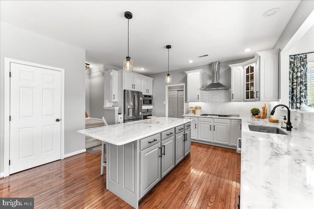 17 THOMAS SPEAKMAN DR, Glen Mills, PA 19342