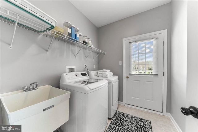 17 THOMAS SPEAKMAN DR, Glen Mills, PA 19342