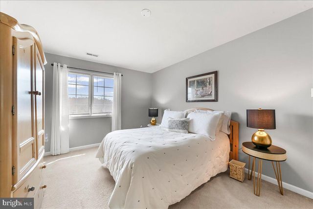17 THOMAS SPEAKMAN DR, Glen Mills, PA 19342