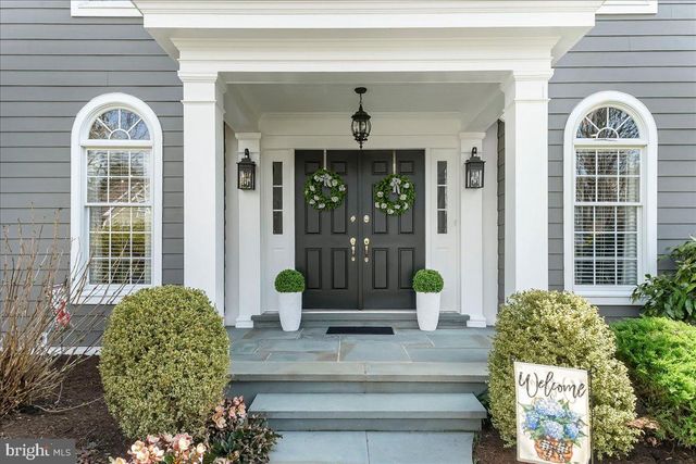 17 THOMAS SPEAKMAN DR, Glen Mills, PA 19342