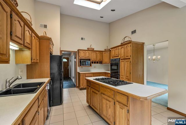 48 Andover Drive, Wayne, NJ 07470
