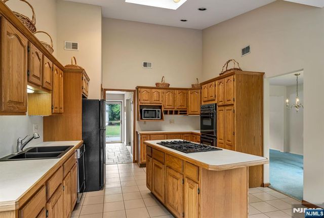 48 Andover Drive, Wayne, NJ 07470