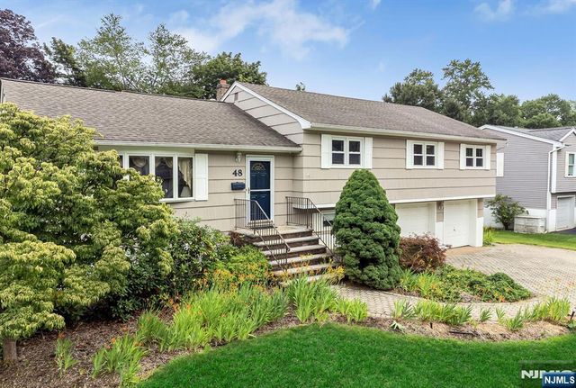 48 Andover Drive, Wayne, NJ 07470