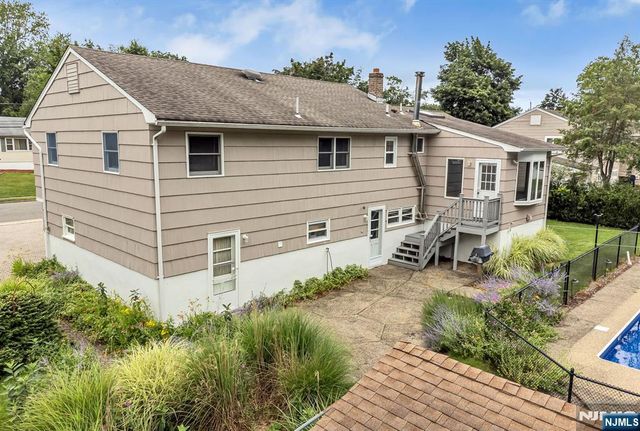 48 Andover Drive, Wayne, NJ 07470