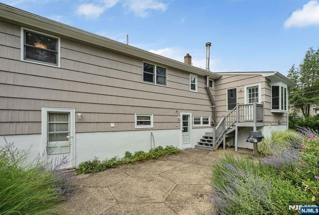 48 Andover Drive, Wayne, NJ 07470