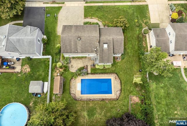 48 Andover Drive, Wayne, NJ 07470