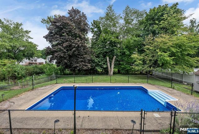 48 Andover Drive, Wayne, NJ 07470
