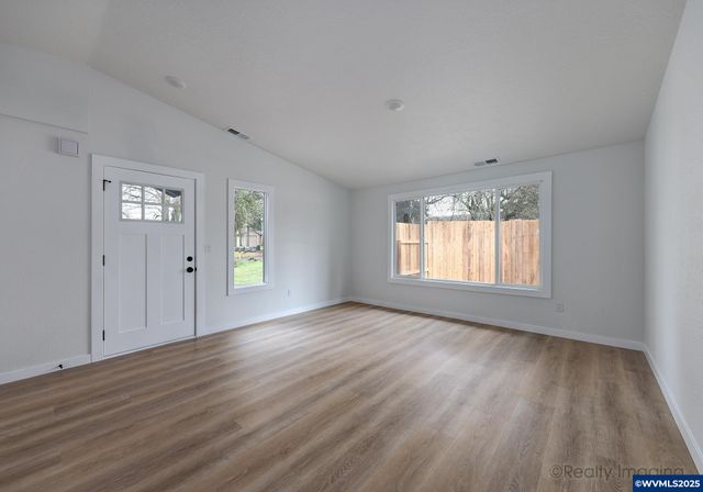 339 NE Yamhill St, Willamina, OR 97396