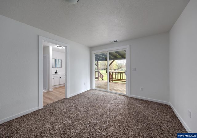 339 NE Yamhill St, Willamina, OR 97396