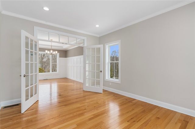 61 Cardinal Road, Cranston, RI 02921