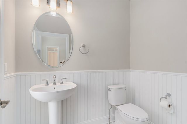 61 Cardinal Road, Cranston, RI 02921