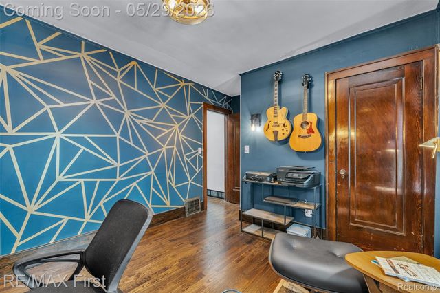 76 Gallup Street, Mt. Clemens, MI 48043