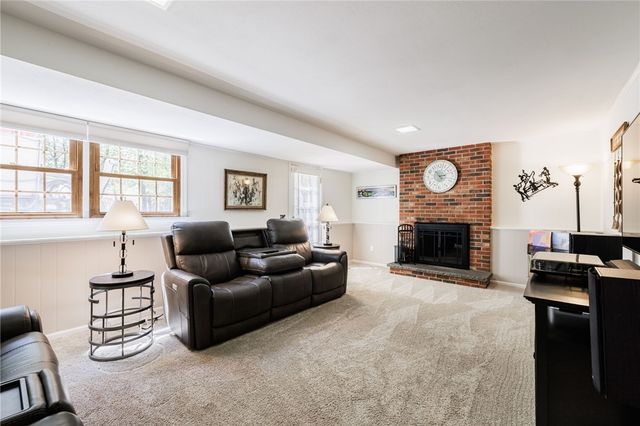 123 Selborne, Perinton, NY 14450