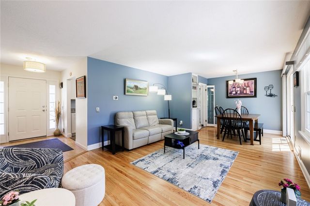 123 Selborne, Perinton, NY 14450