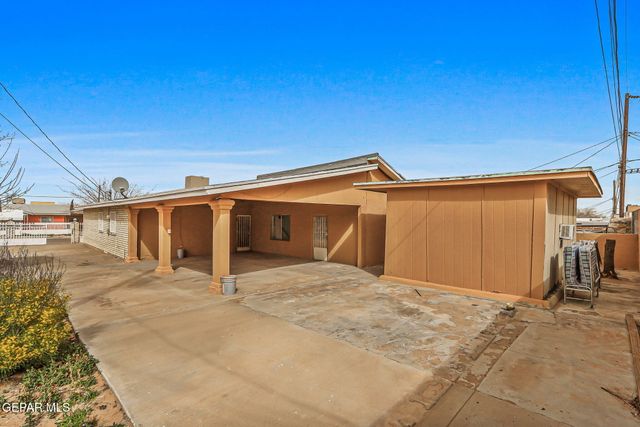 325 FIRST Street, Sunland Park, NM 88063
