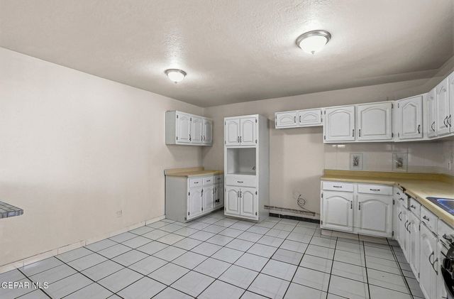 325 FIRST Street, Sunland Park, NM 88063