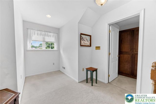 54 Coopers Way, Other Pa Counties, PA 17517