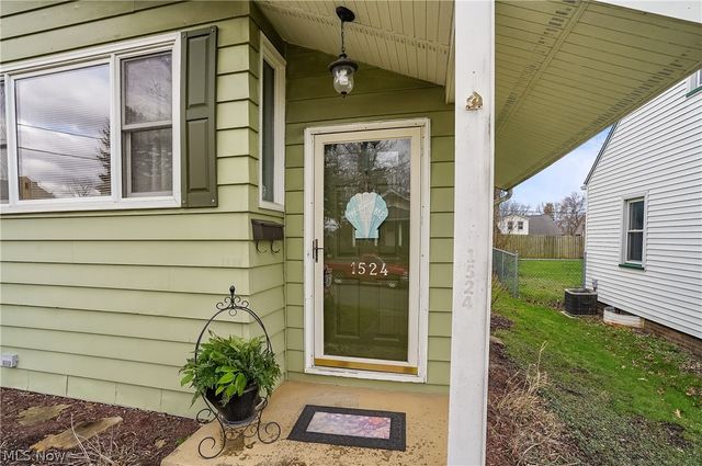 1524 24th Street NW, Canton, OH 44709