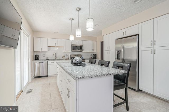 26 WASHBURNE AVE, Berlin, NJ 08009