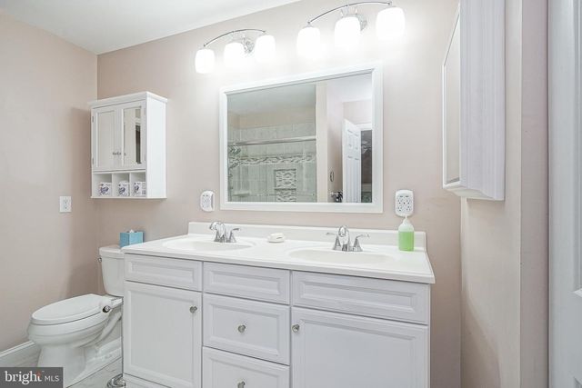 26 WASHBURNE AVE, Berlin, NJ 08009