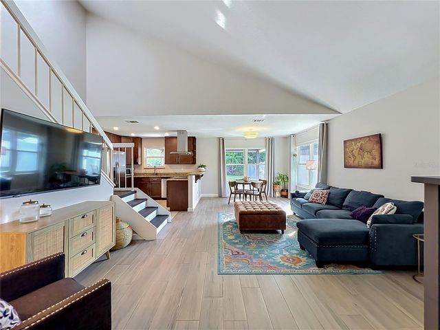 9945 TRIPLE CROWN CIRCLE, Orlando, FL 32825