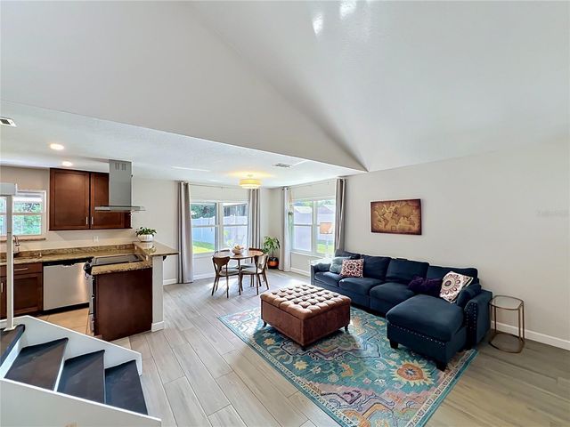 9945 TRIPLE CROWN CIRCLE, Orlando, FL 32825