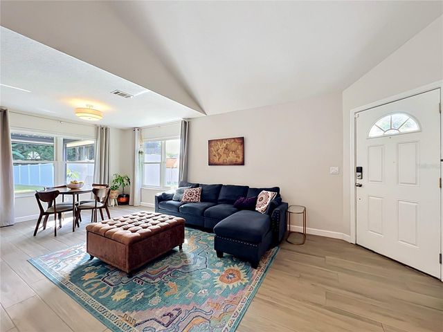 9945 TRIPLE CROWN CIRCLE, Orlando, FL 32825