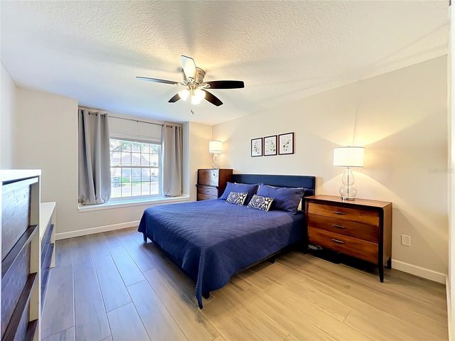9945 TRIPLE CROWN CIRCLE, Orlando, FL 32825
