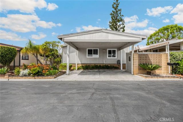 581 Forest Lake 098, Brea, CA 92821