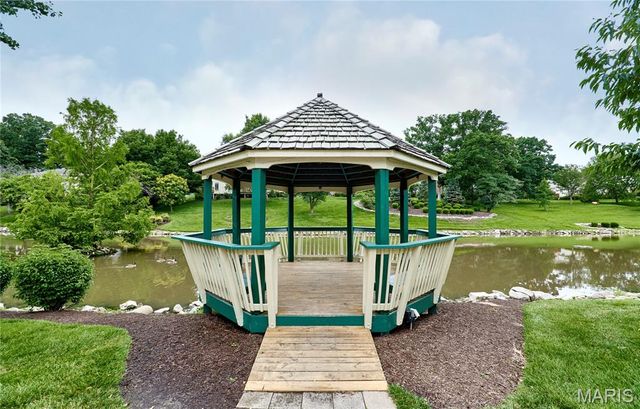 1410 Thrush Place, Brentwood, MO 63144