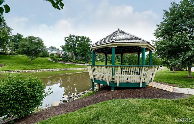 1410 Thrush Place, Brentwood, MO 63144