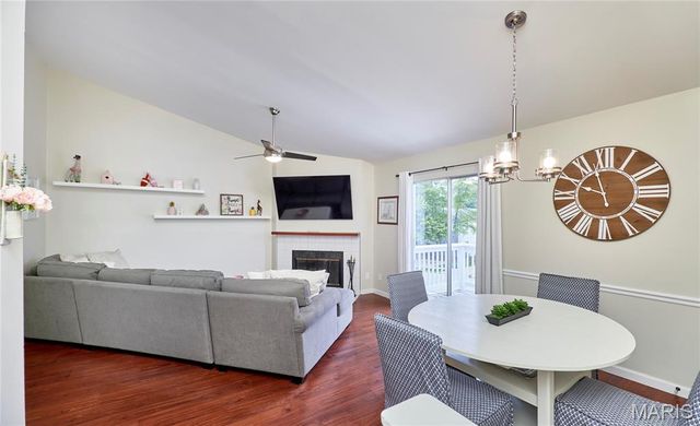 1410 Thrush Place, Brentwood, MO 63144
