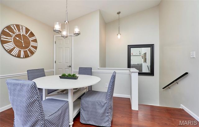 1410 Thrush Place, Brentwood, MO 63144