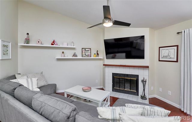 1410 Thrush Place, Brentwood, MO 63144