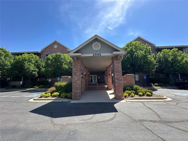 2895 W Riverwalk Cir 301, Littleton, CO 80123