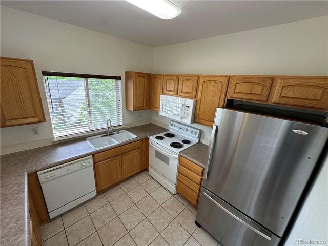2895 W Riverwalk Cir 301, Littleton, CO 80123