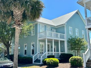 211 Silver Sloop Way, Carolina Beach, NC 28428