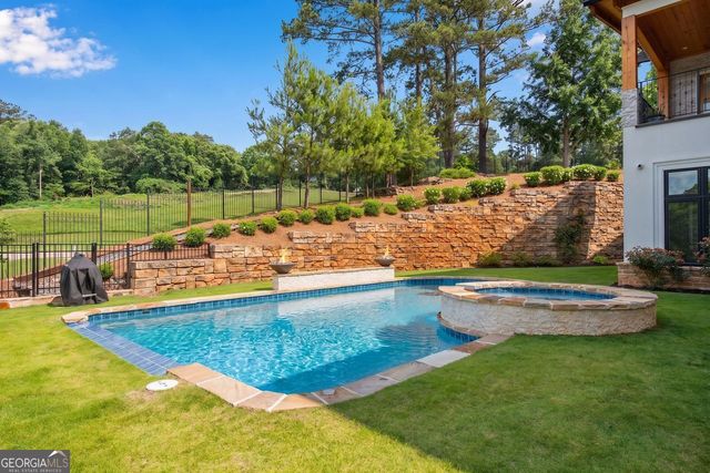 645 River Knoll Drive SE, Marietta, GA 30067