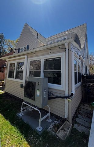 127 Melha Ave, Springfield, MA 01104