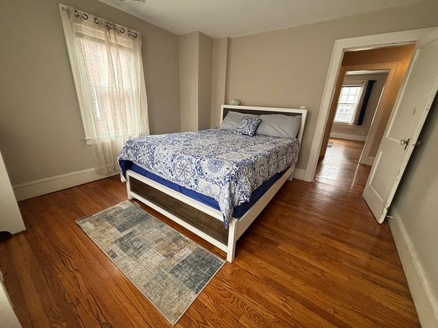 127 Melha Ave, Springfield, MA 01104